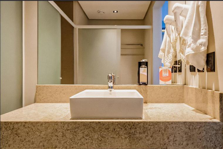 Quarto Hotel Beto Carrero Penha 佩尼亚 外观 照片